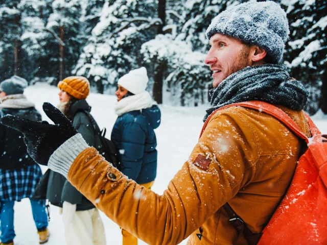 Randonnée pédestre dans la neige