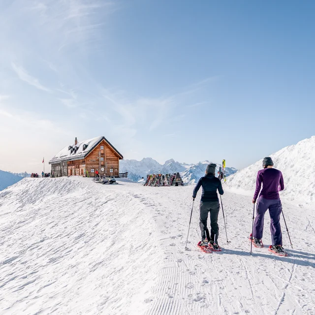 Randonnée en raquettes à la Cabane Mont-Fort